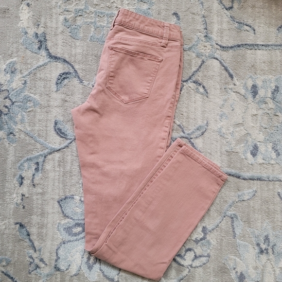 Jeans - Picture 1 of 5